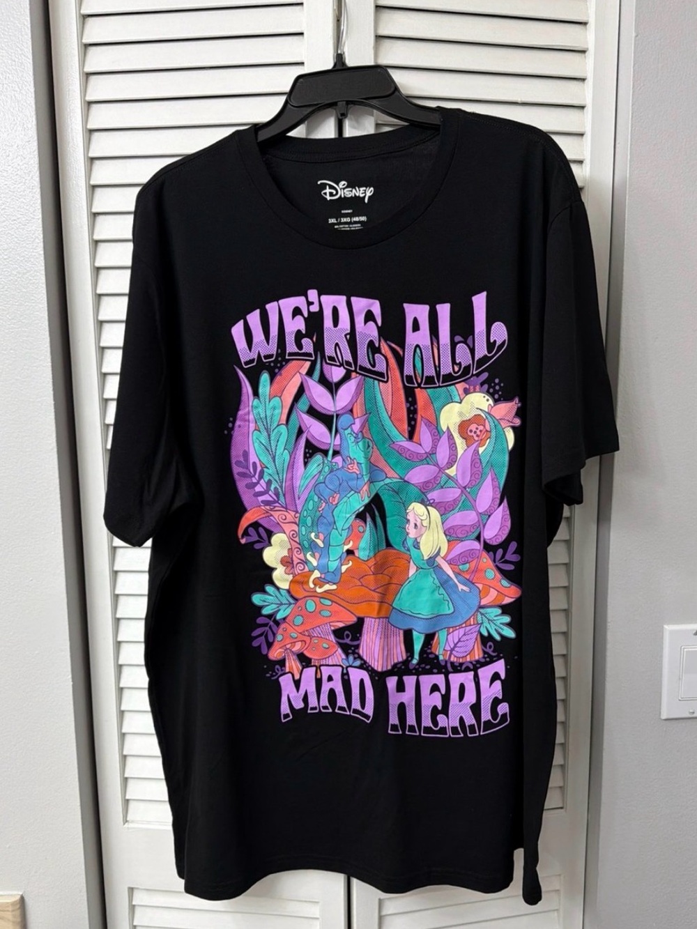 NWOT Disney Alice in Wonderland T-shirt (Size 3XL)